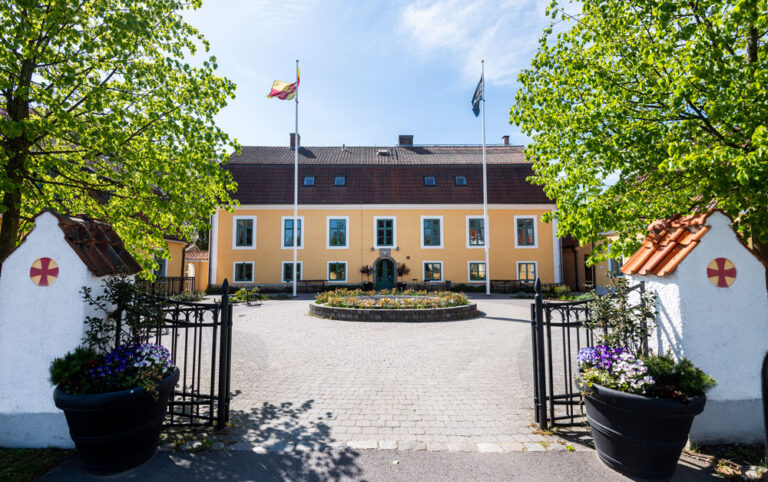Att inreda ett gammalt skånskt hus — utan att förstöra det
